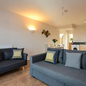 portland-square-2-bedroom-modern-city-apartment.hotelsin-nottingham.com/